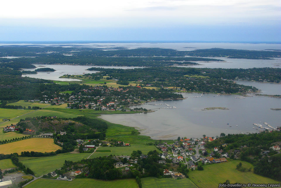 Мелкие поселки в районе Осло-фьорда (Oslofjorden), расположеного 
в юго-восточной части Норвегии.