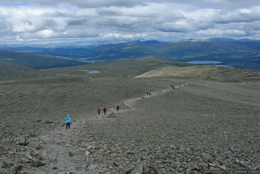 Возле высшей точки маршрута Весльфьеллет (Veslfjellet).
Высота по GPS 1750 м, по карте 1743 м.
