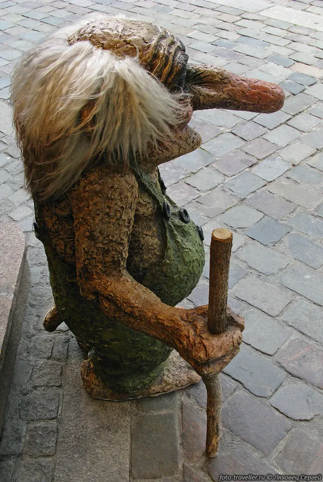 Тролль (Troll) - существо из скандинавской мифологии, фигурирующие
во многих сказках.