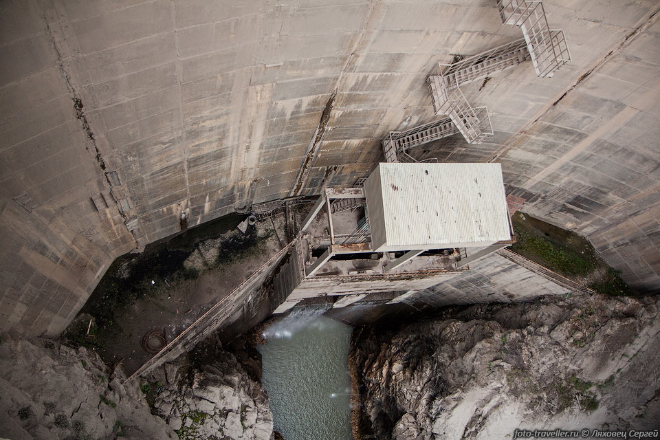 Гунибская ГЭС на реке Каракойсу в Гунибском районе Дагестана выше 
Гергебильской ГЭС. Строительство ГЭС было начато в 1995 году, завершено в 2005 году. 
Гунибская ГЭС построена по плотинной схеме с бетонной арочной плотиной. Мощность 
15 МВт.