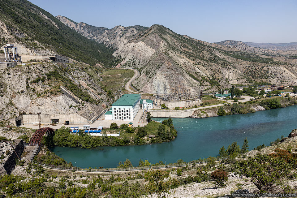 Миатлинская ГЭС представляет собой средненапорную плотинно-деривационную 
гидроэлектростанцию.