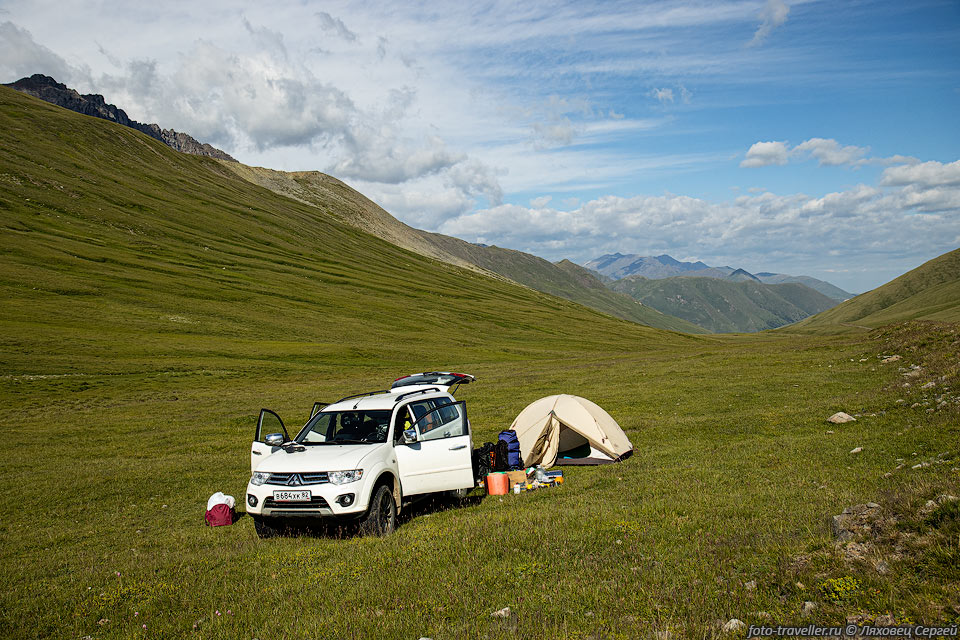Лагерь 3 под перевалом Шаукам (2925 м)