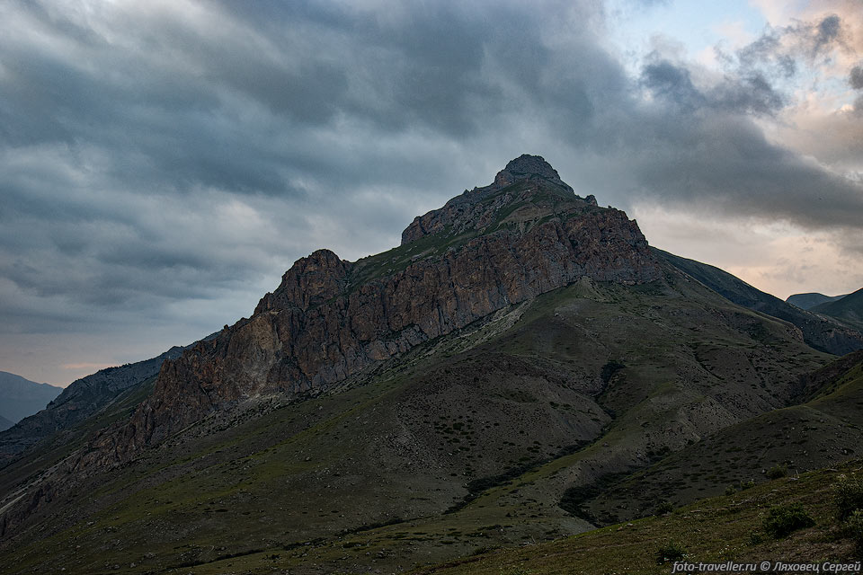 Гора Зинки (2498 м)