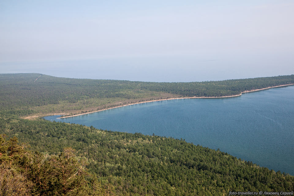 Вид от слюдяных шахт на Большое Слюдянское озеро и озеро Байкал