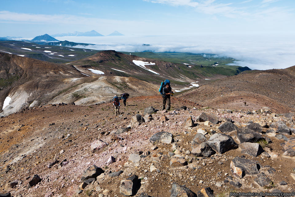 Один из участков подъема на вулкан Эбеко со стороны горы Угловая