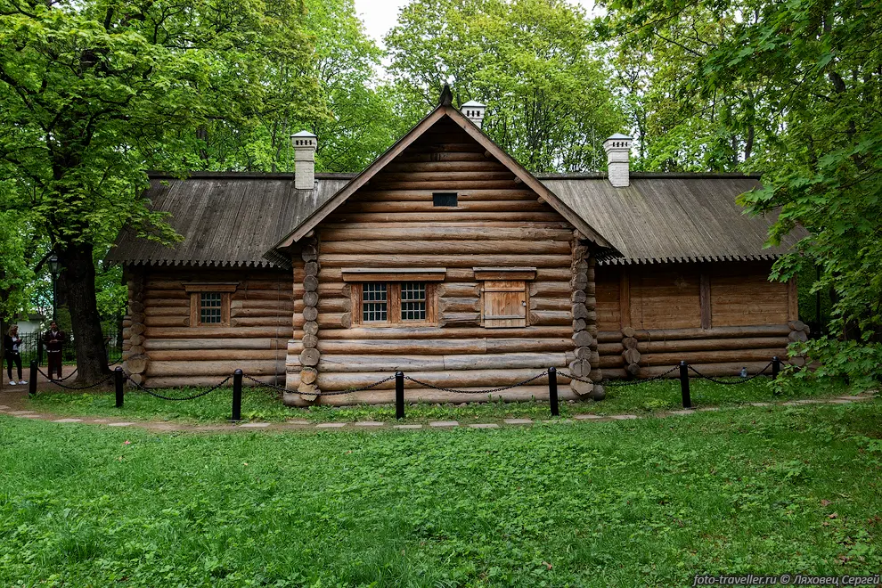 Домик Петра I (1702 год) в музее-заповеднике Коломенское.
Единственный в Москве музей посвящённый Петру I.