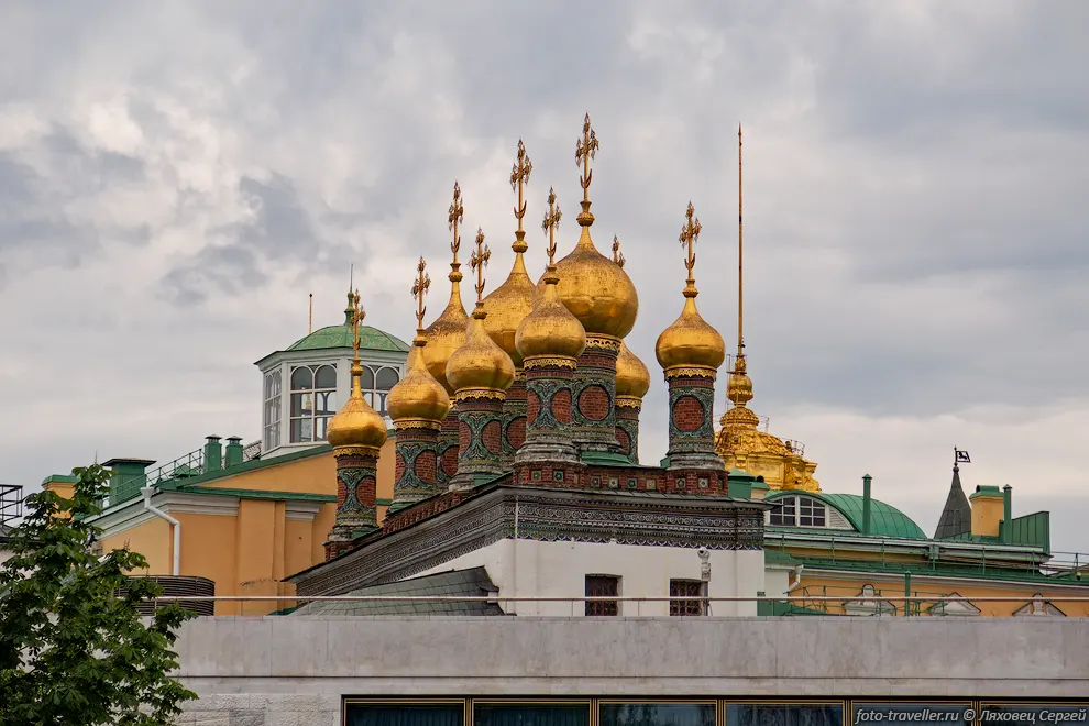 Верхоспасский собор (Собор Спаса Нерукотворного Образа)
входит в комплекс домовых церквей русских царей при Теремном дворце в Кремле
