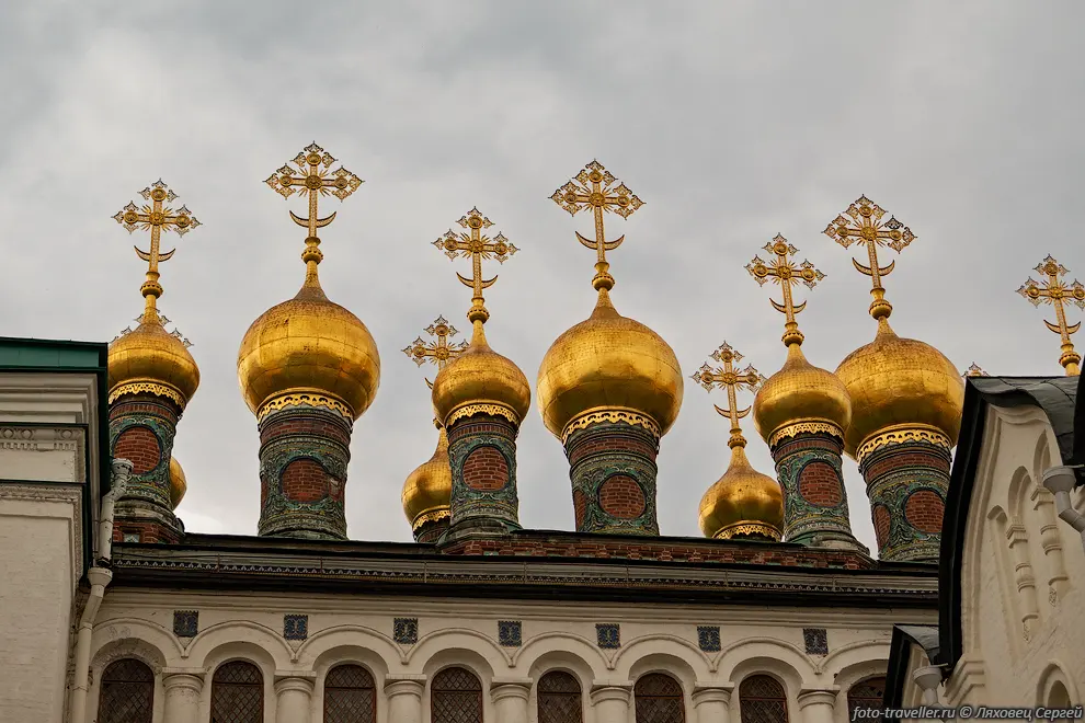 Купола Верхоспасского собора