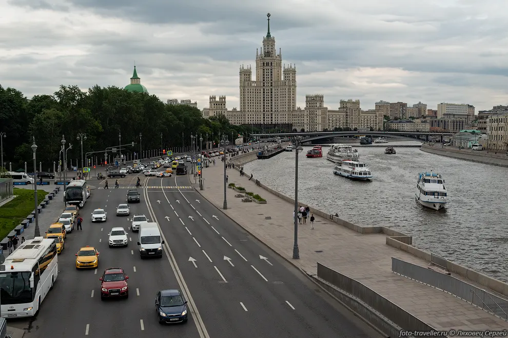 Москворецкая набережная