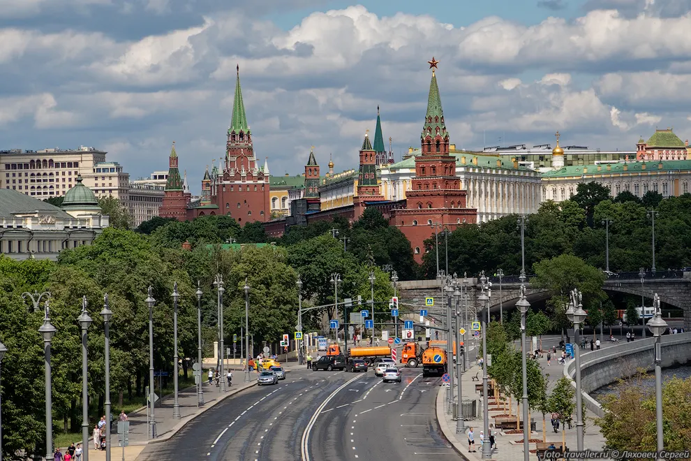 Пречистенская набережная