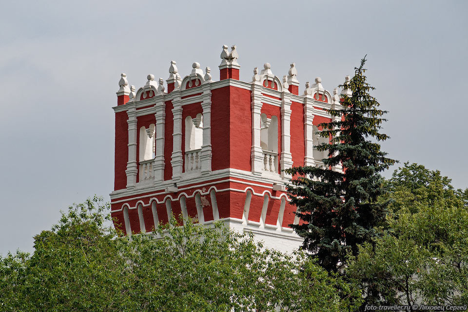 Башенка Новодевичьего монастыря