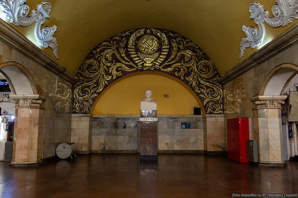 Станция Красные Ворота на Сокольнической линии открыта 15 мая 
1935 года в составе первого участка метрополитена.