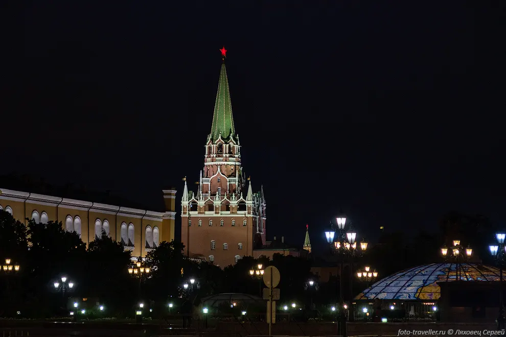 Троицкая башня