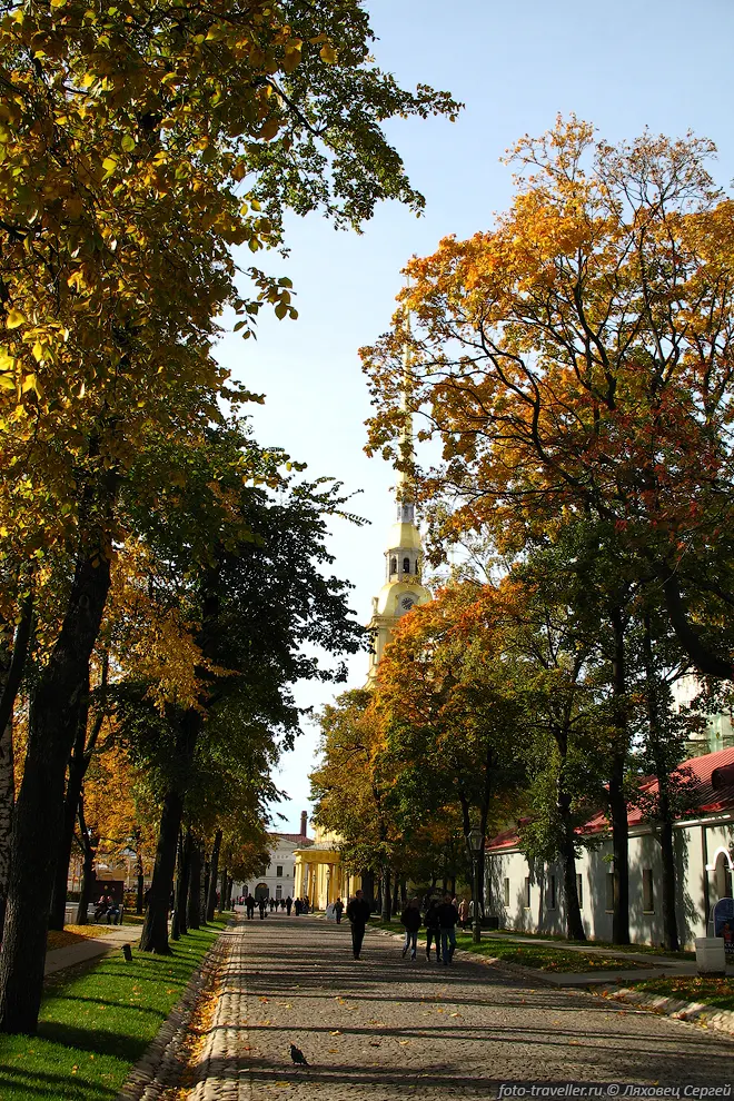 Внутри Петропавловской крепости