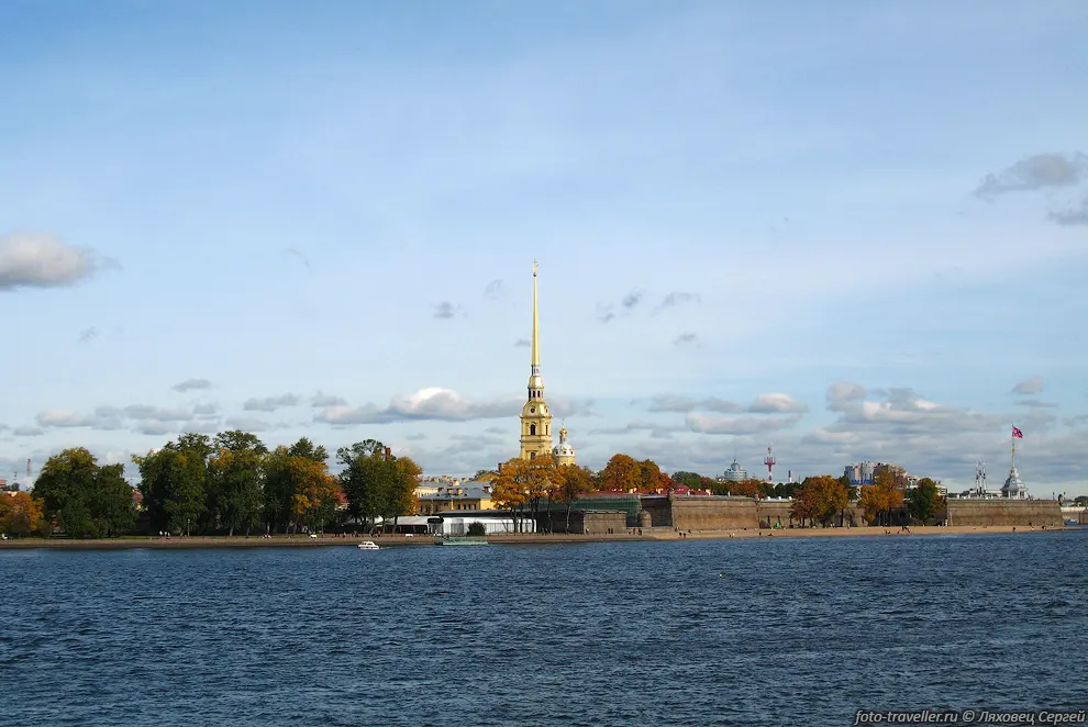 Петропавловская крепость находится на острове Заячий