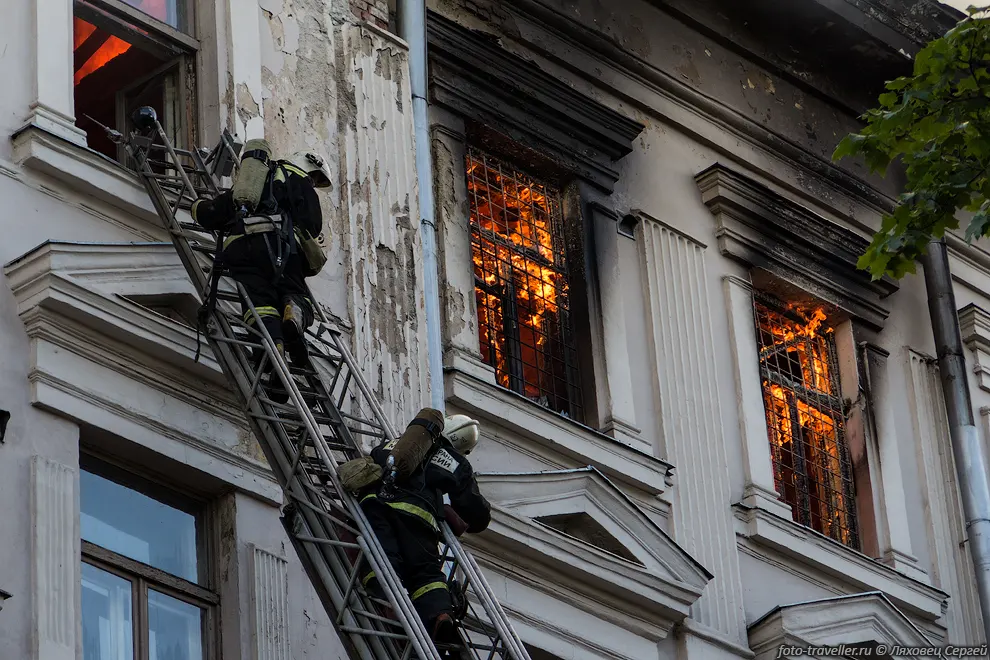 Воды нет, а огонь все разгорается