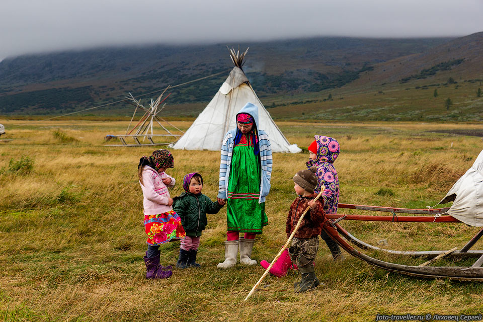 Ханты - коренной малочисленный угорский народ, 
проживающий на севере Западной Сибири.
