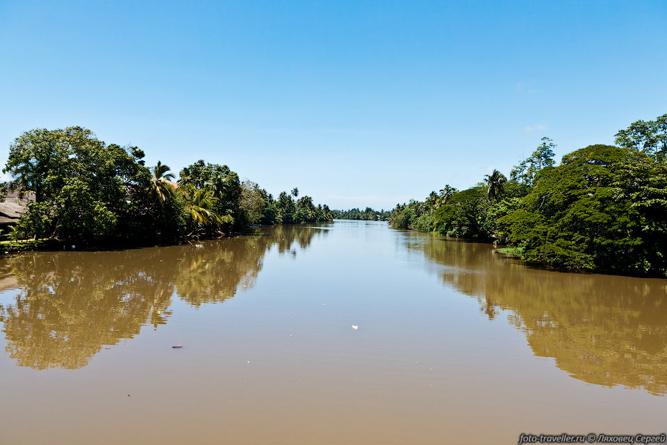 Речка Нилвала (Nilwala River) в городе Матара (Matara)