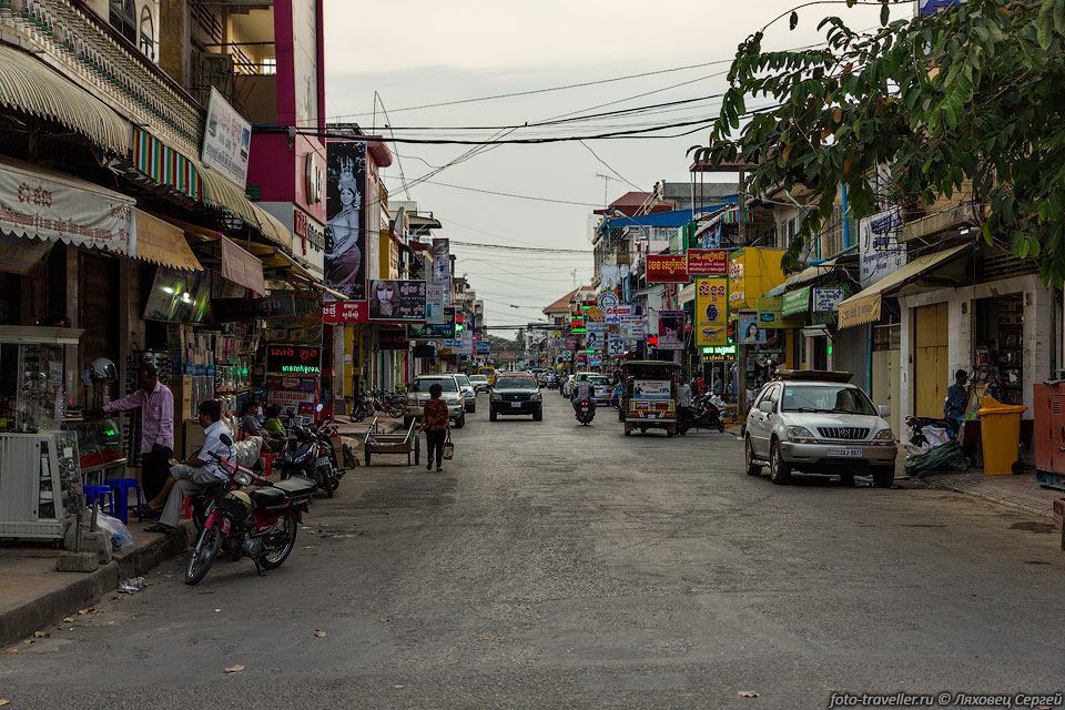 Улица в городе Баттамбанг.