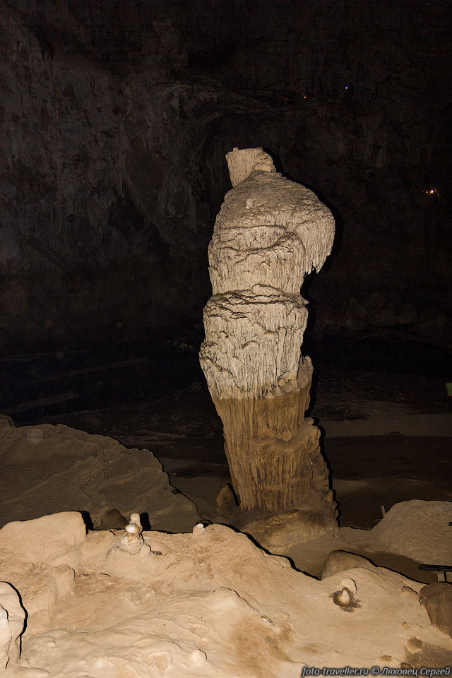 Пещера Тхам Лот (Tham Lot, Tham Lod).