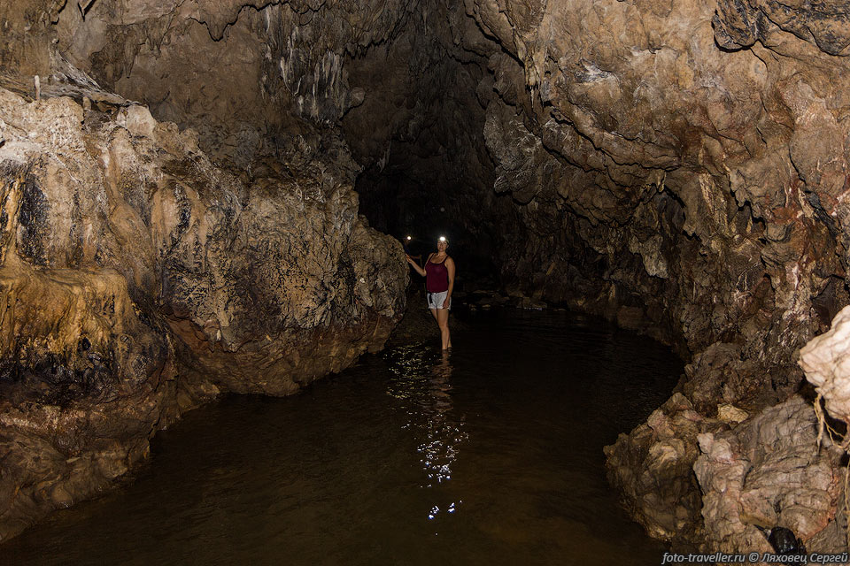 Посещение пещеры занимает около 4-х часов и стоит 500 бат с человека