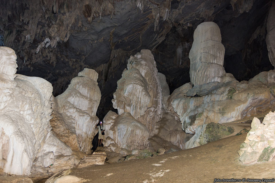 Второй зал в пещере Мэй Усу