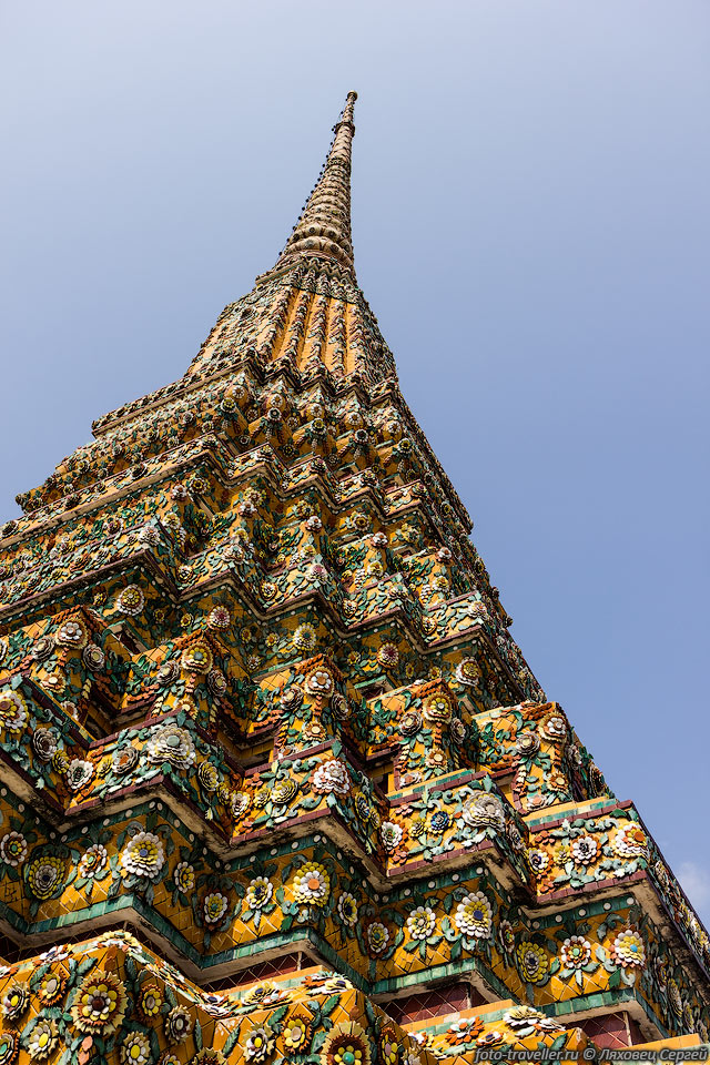 Тайская архитектура берёт начало от камбоджийской.