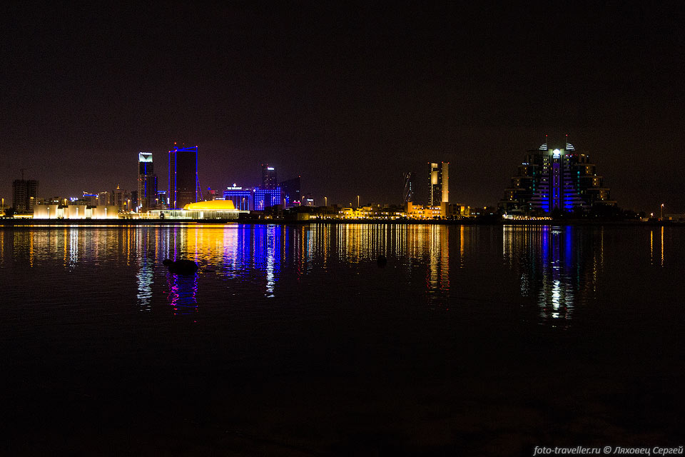 Манама (Manama) - столица королевства Бахрейн.
Первое упоминание города встречается в исламских хрониках в 1345 году.
В 1971 стала столицей независимого Бахрейна. В столице Бахрейна много небоскрёбов.