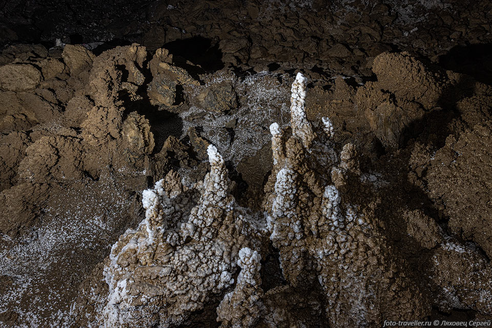 Неровный пол в не экскурсионной части соляной шахты Чанкыры