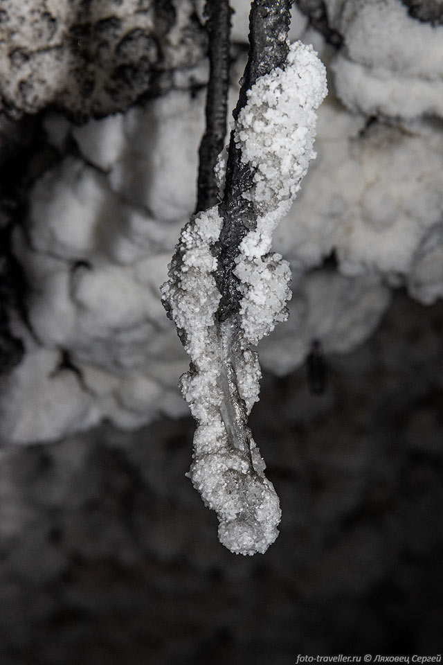 Соляной сталактит в шахте Чанкыры