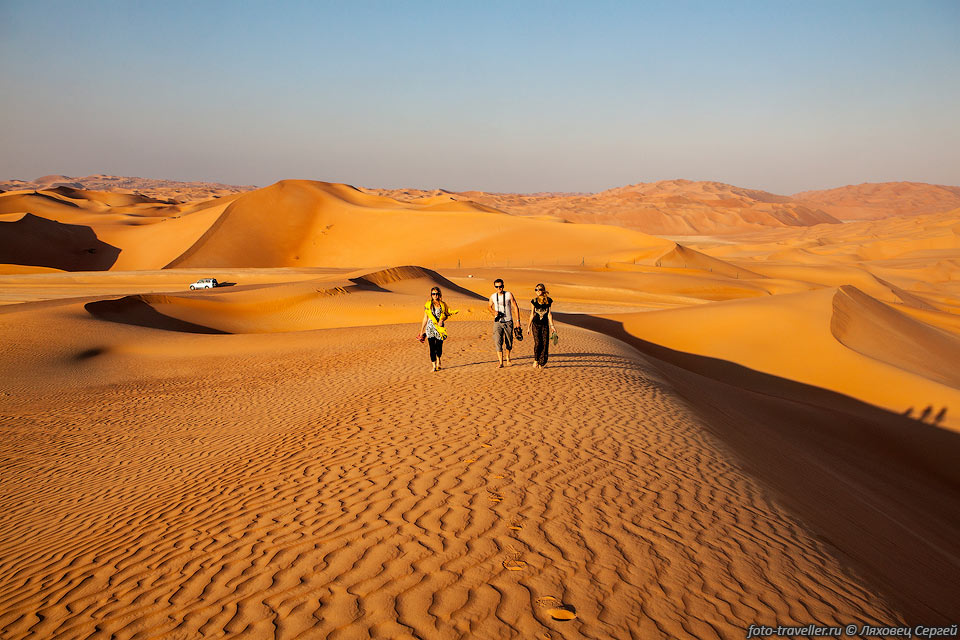Руб-эль-Хали относится к одним из самых жарких и сухих пустынь 
мира (аридная пустыня).
 Средний максимум температуры в июле-августе составляет 47°C, регулярно бывает 
выше 50°. 
Годовая сумма осадков составляет примерно 35 мм, испаряемость более 2000 мм.