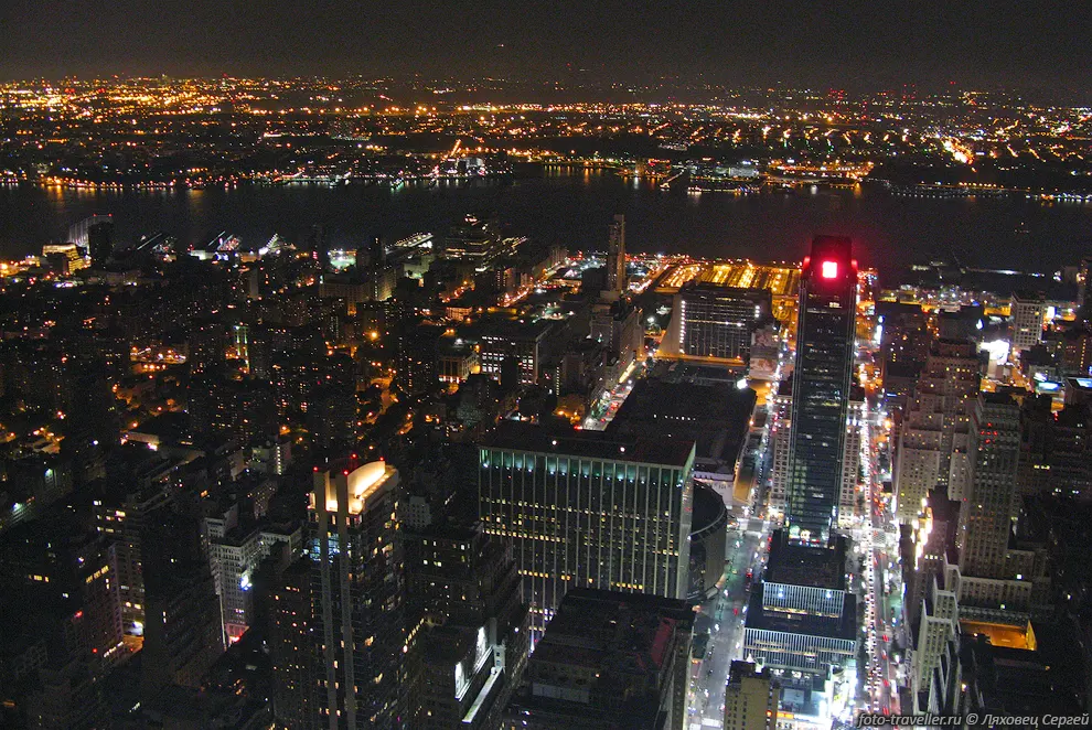 Вид с 86 этажа Эмпайр-стейт-билдинг (Empire
State Building).