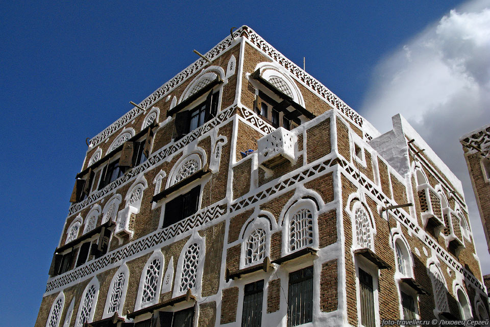 Старый город Саны считается наиболее крупной и хорошо сохранившейся 
мединой в арабском мире.
Гулять по городу одно удовольствие.